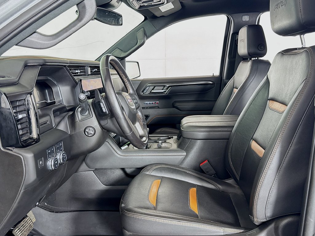 Used 2023 GMC Sierra 1500 AT4 AWD/4WD image 14