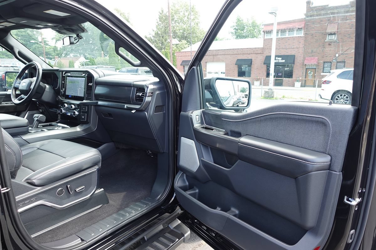 Used 2024 Ford F150 Lariat w/ Equipment Group 502A High AWD/4WD image 39