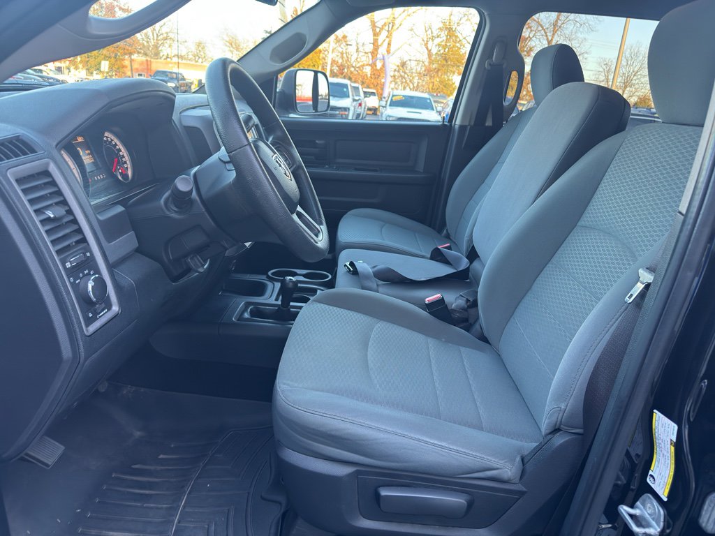 Used 2014 RAM 2500 Tradesman w/ Chrome Appearance Group image 11