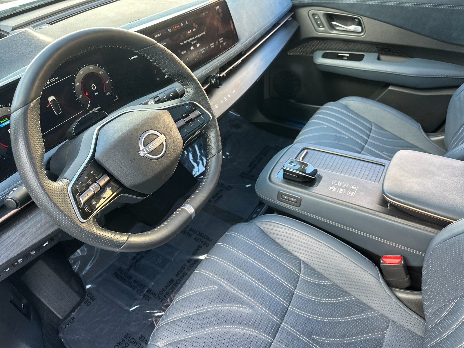Used 2023 Nissan Ariya AWD/4WD image 10