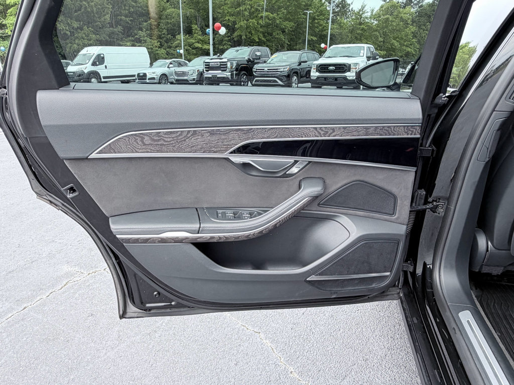 Used 2022 Audi A8 L 3.0T AWD/4WD image 30