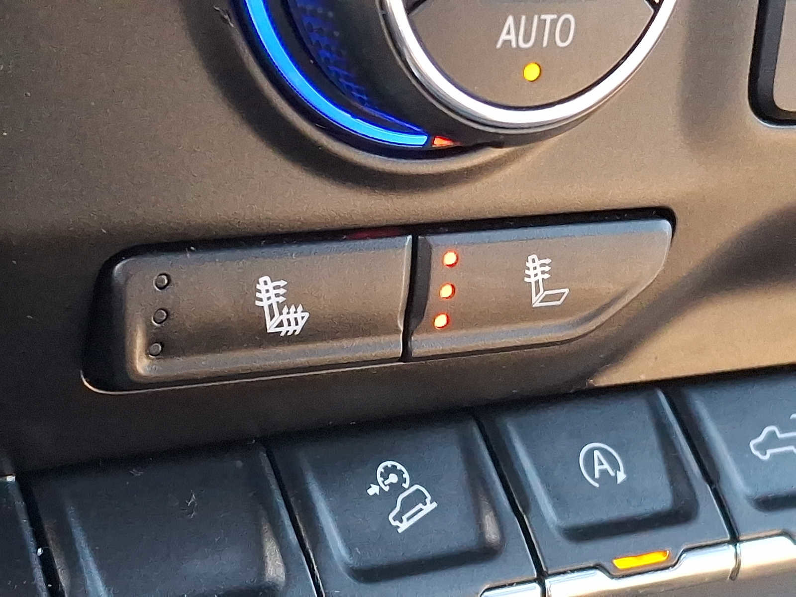 Used 2021 Chevrolet Silverado 1500 LT Trail Boss w/ Convenience Package II image 21