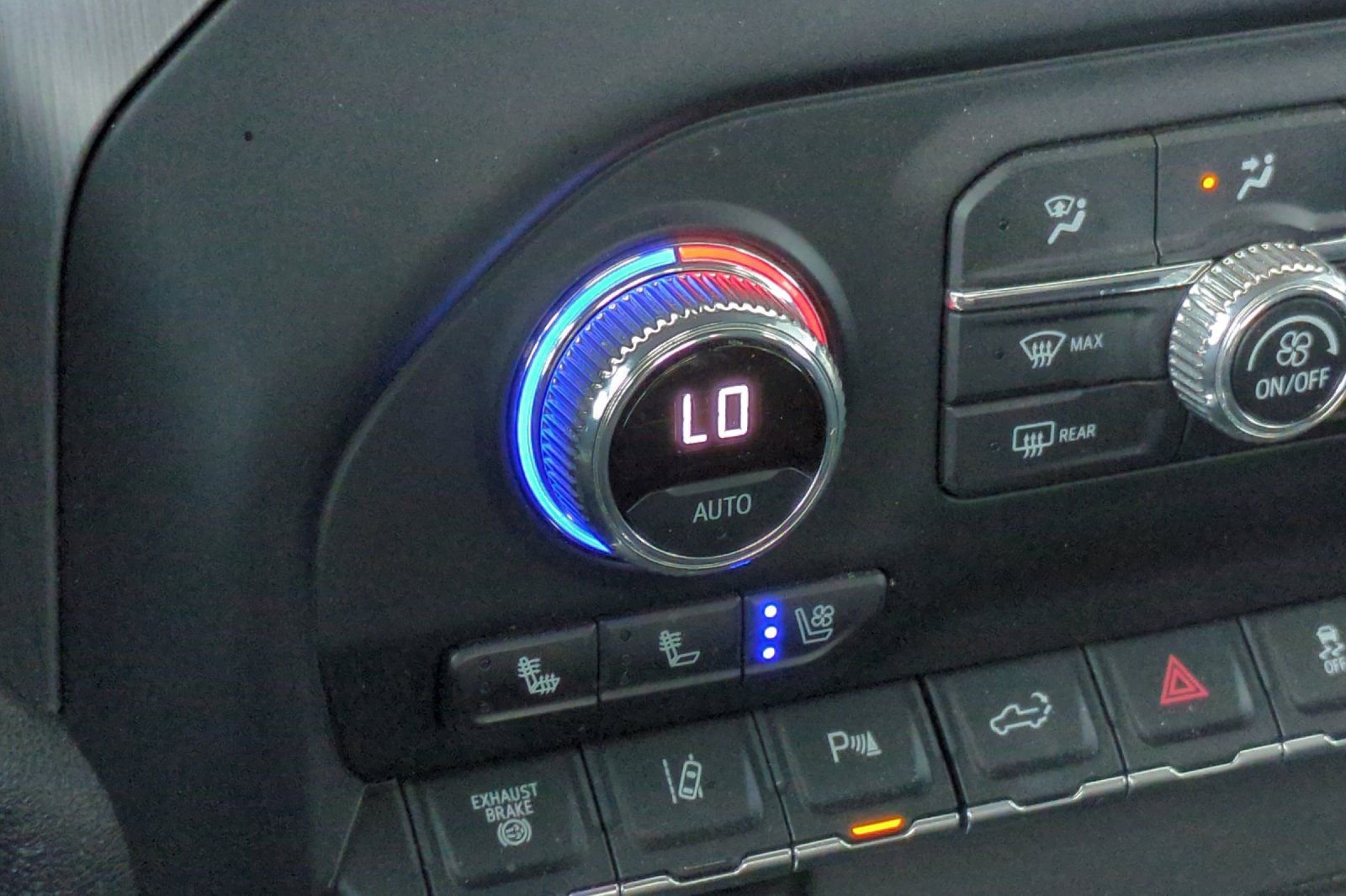 Used 2022 GMC Sierra 3500 Denali AWD/4WD image 28