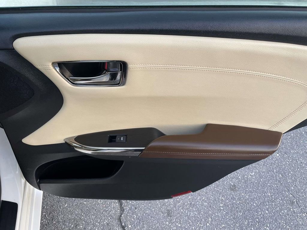 Used 2015 Toyota Avalon XLE Premium image 45