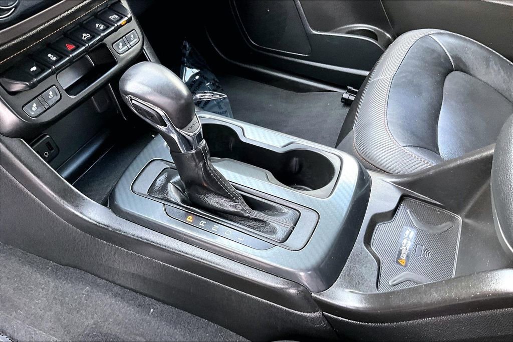 Used 2022 GMC Canyon AT4 image 19