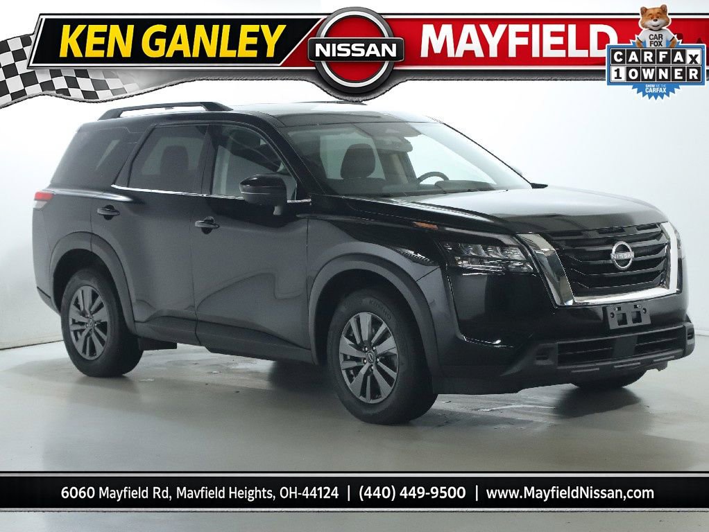 Certified 2025 Nissan Pathfinder SV AWD/4WD image 1