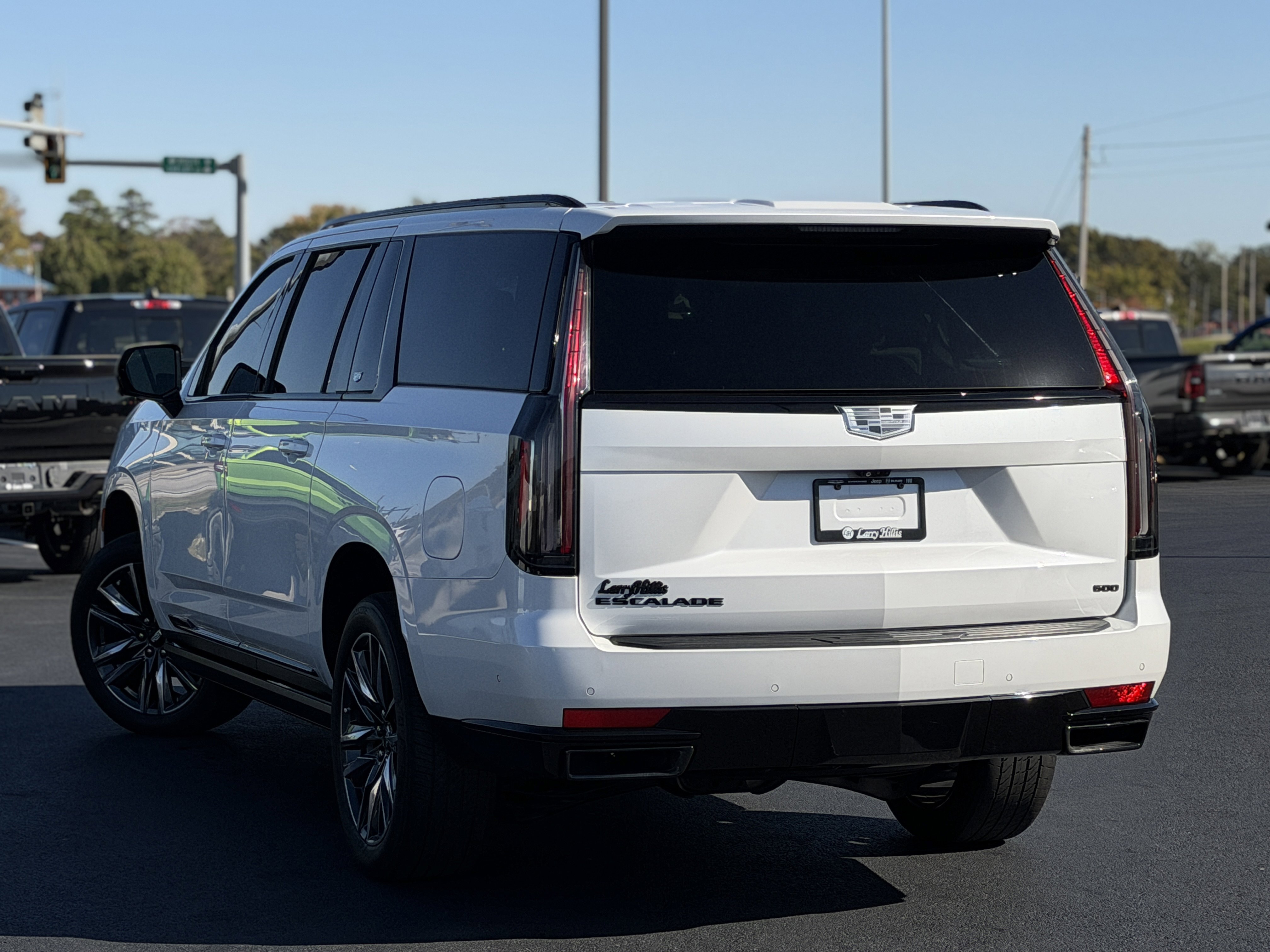 Used 2021 Cadillac Escalade ESV Sport Platinum image 5