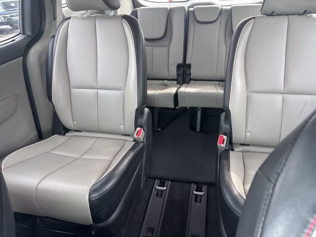 Used 2019 Kia Sedona EX image 29