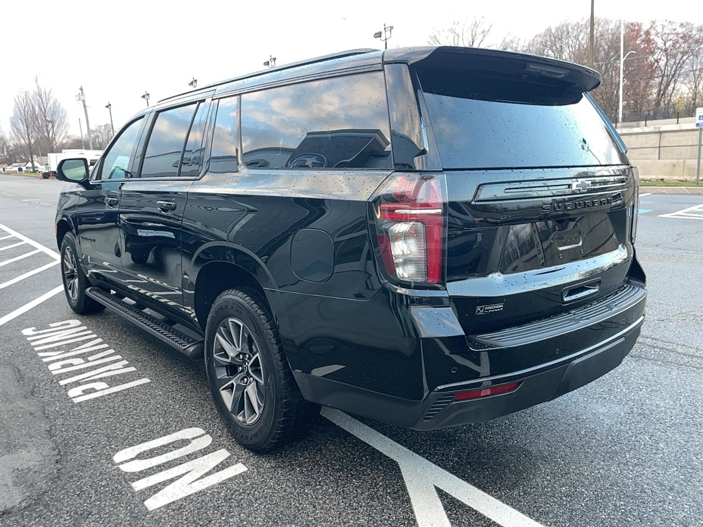 Used 2023 Chevrolet Suburban Z71 w/ Luxury Package AWD/4WD image 26