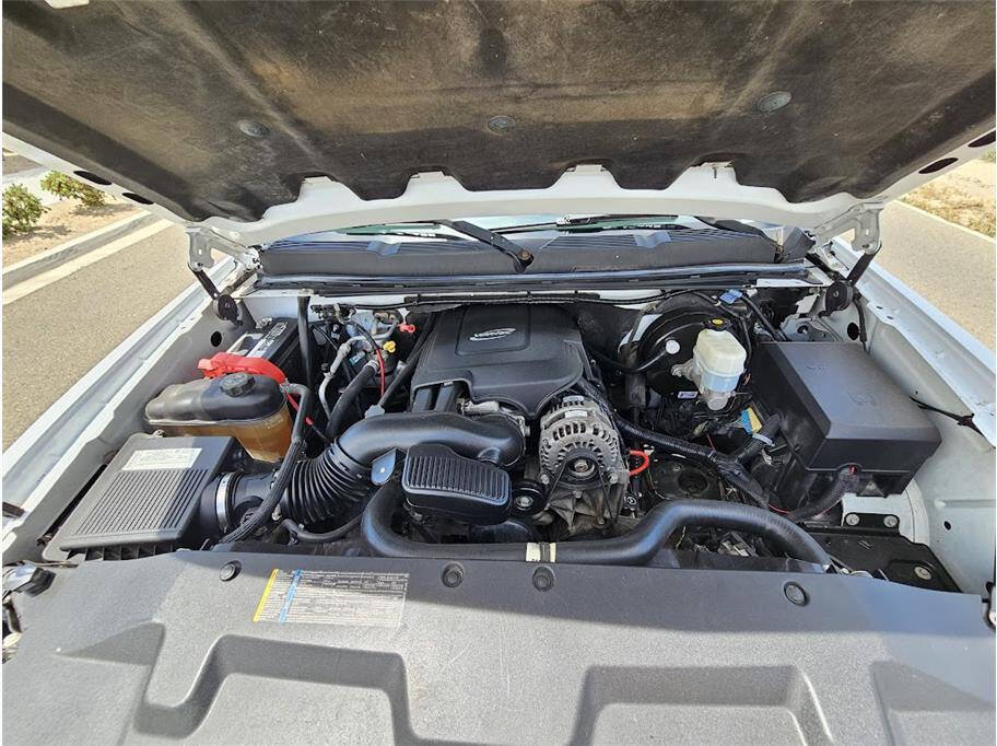 Used 2008 Chevrolet Silverado 1500 LT w/ Suspension Package, Off-Road AWD/4WD image 41