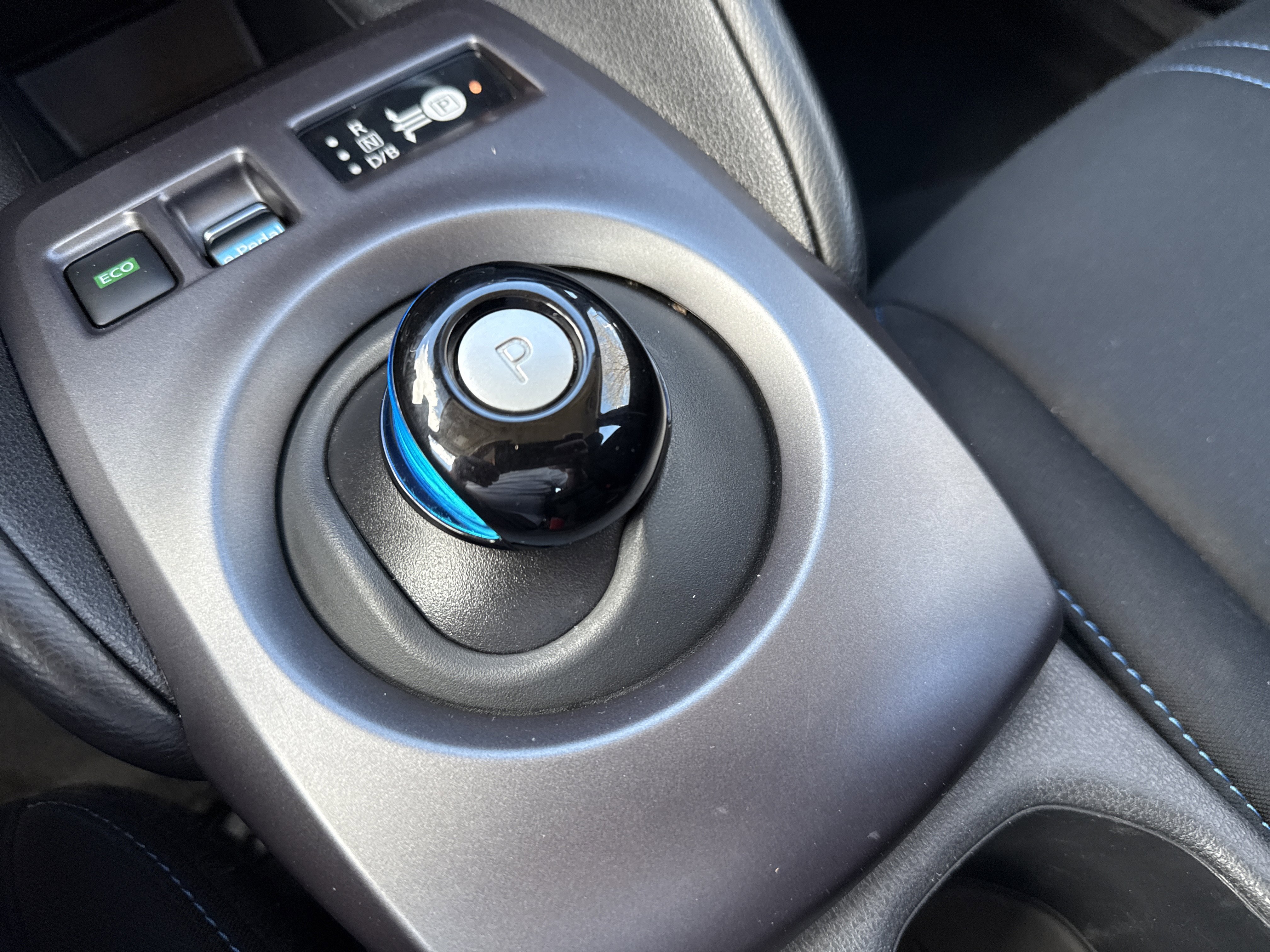 Certified 2023 Nissan Leaf S image 17