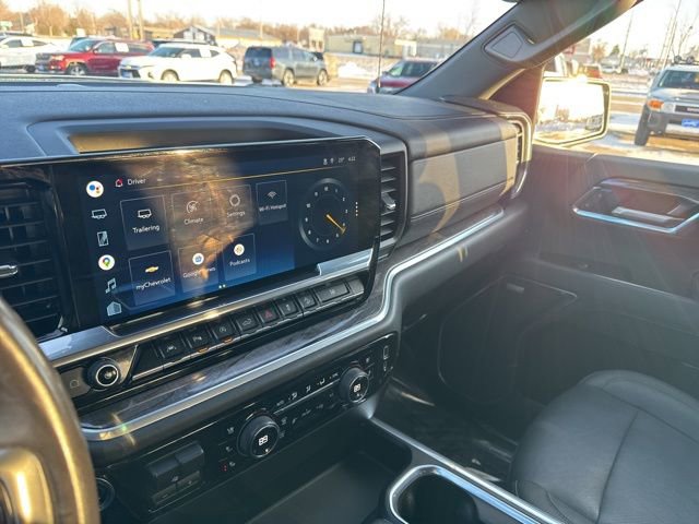 Used 2022 Chevrolet Silverado 1500 LTZ w/ LTZ Premium Package image 13