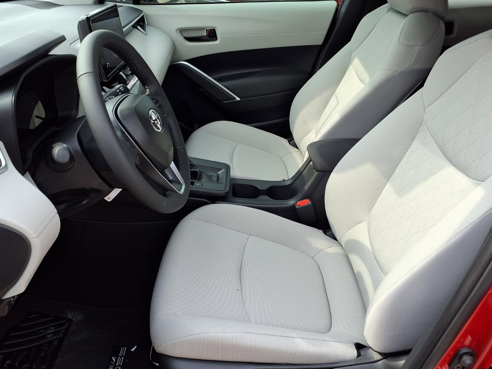 New 2026 Toyota Highlander Platinum AWD/4WD image 13