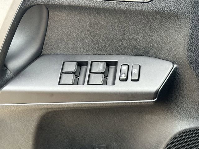 Used 2018 Toyota RAV4 XLE AWD/4WD image 24