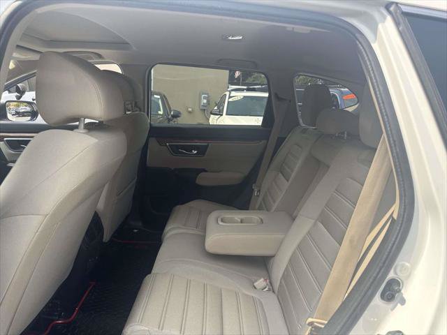 Used 2017 Honda CR-V EX image 11