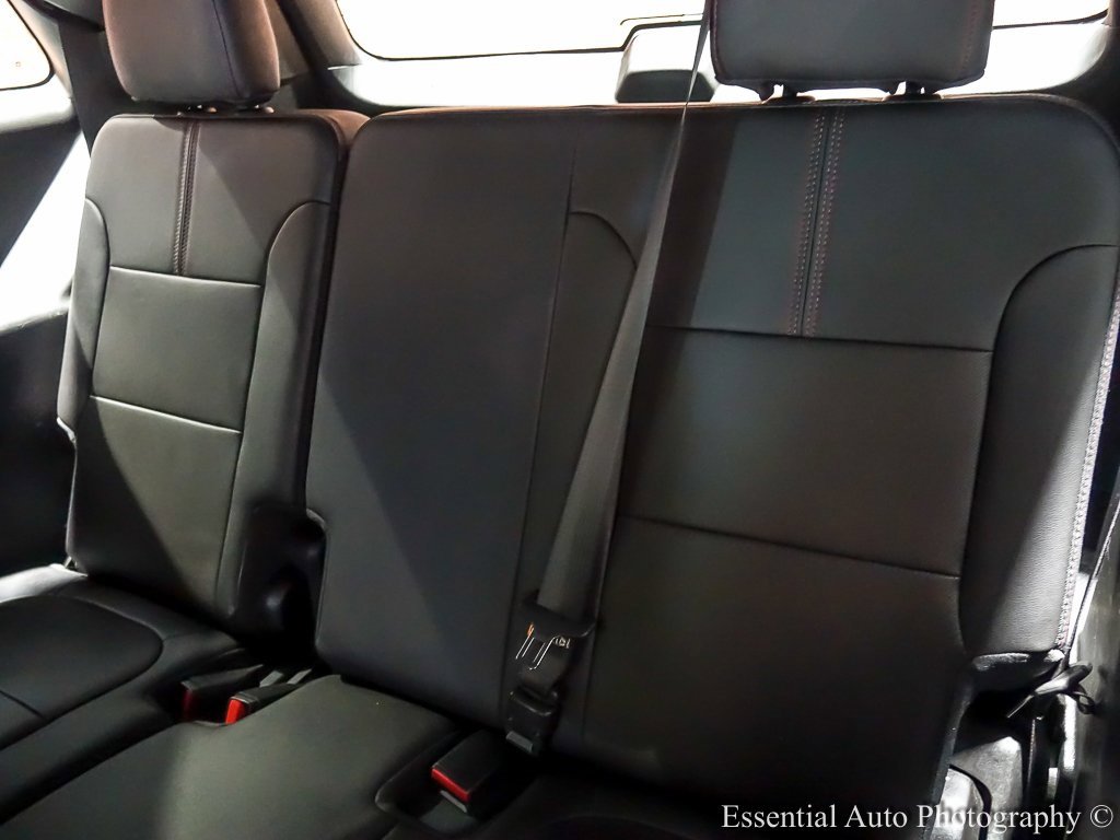 Used 2022 Chevrolet Traverse RS image 19