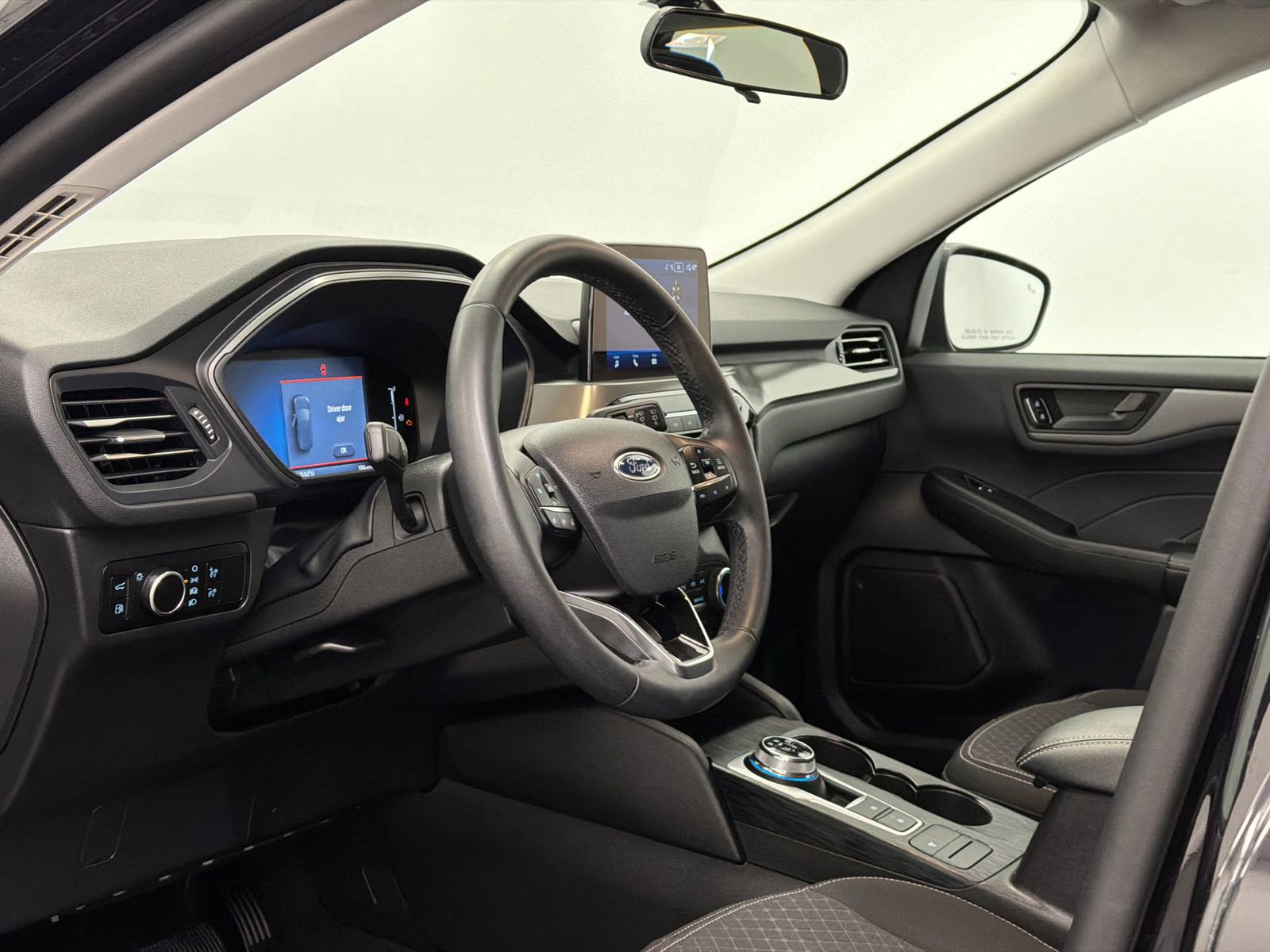 Used 2023 Ford Escape Active image 14