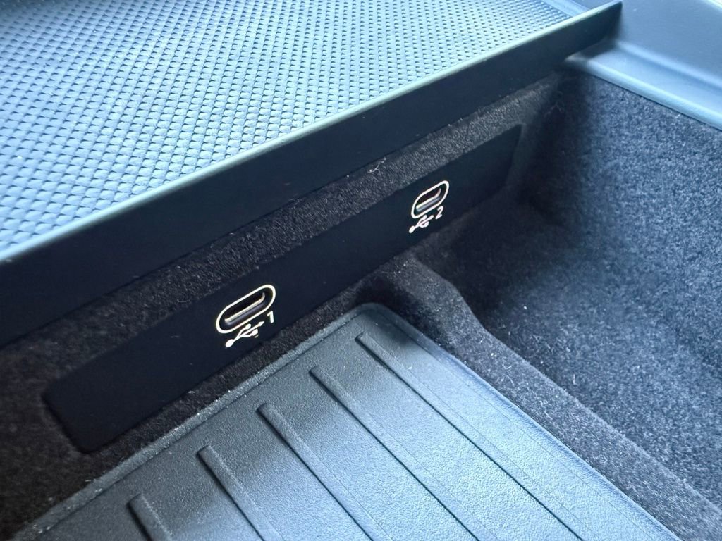 Used 2024 Audi RS Q8 w/ Black Optic Package image 51