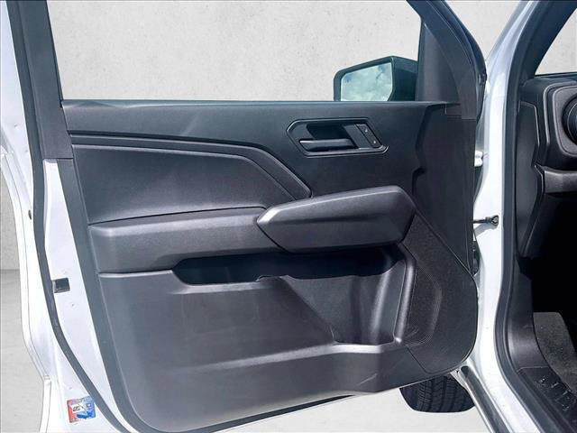 Used 2026 Chevrolet Colorado W/T RWD image 18