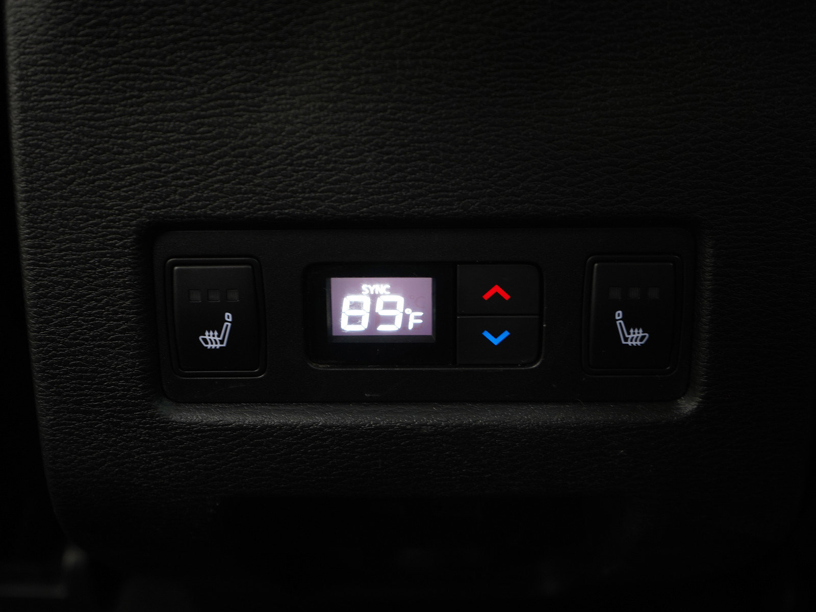 Used 2023 Mitsubishi Outlander SEL image 24