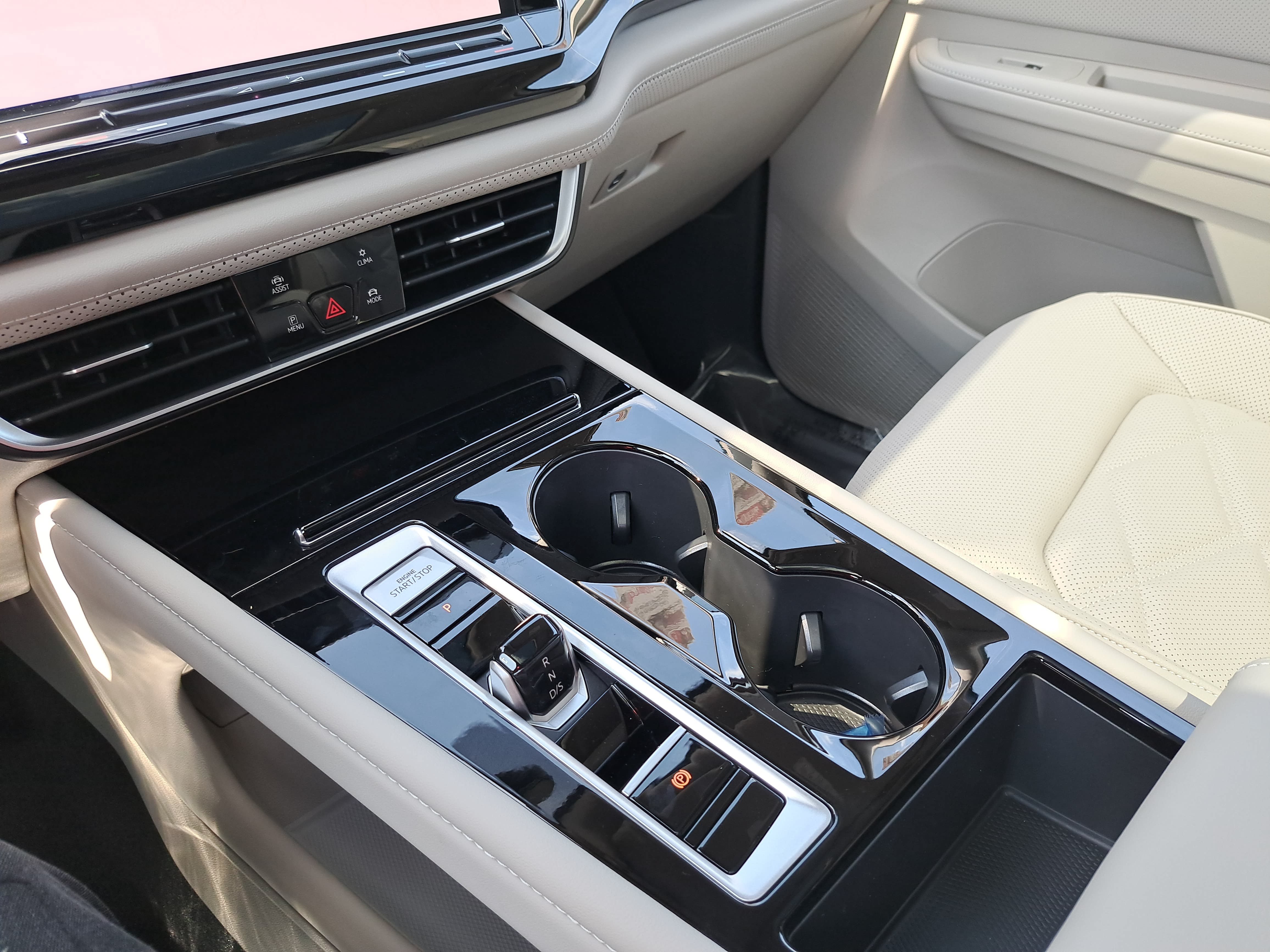 New 2026 Volkswagen Atlas SE FWD image 26