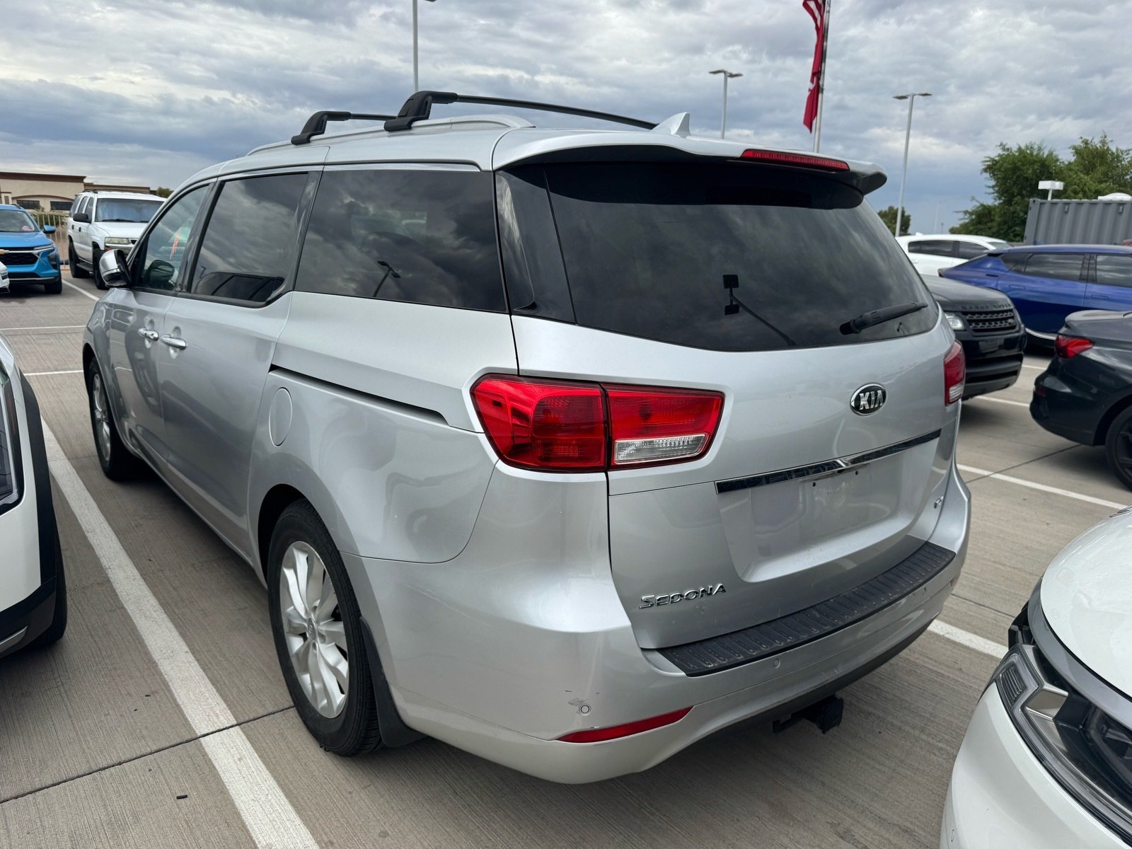 Used 2015 Kia Sedona EX FWD image 3