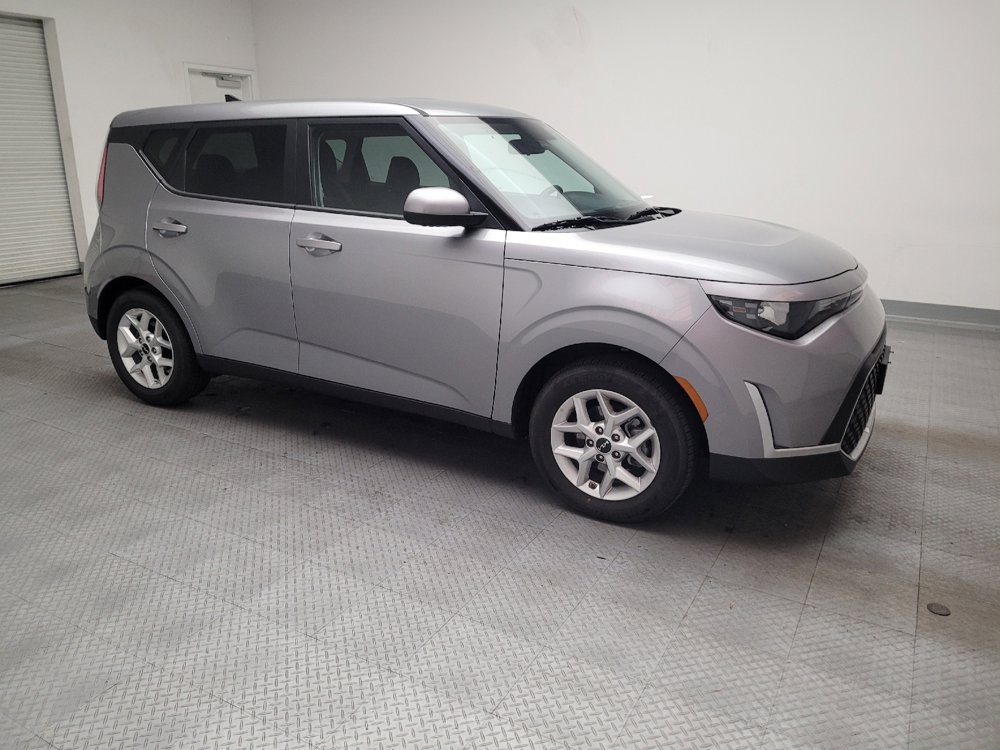 Used 2025 Kia Soul S image 11