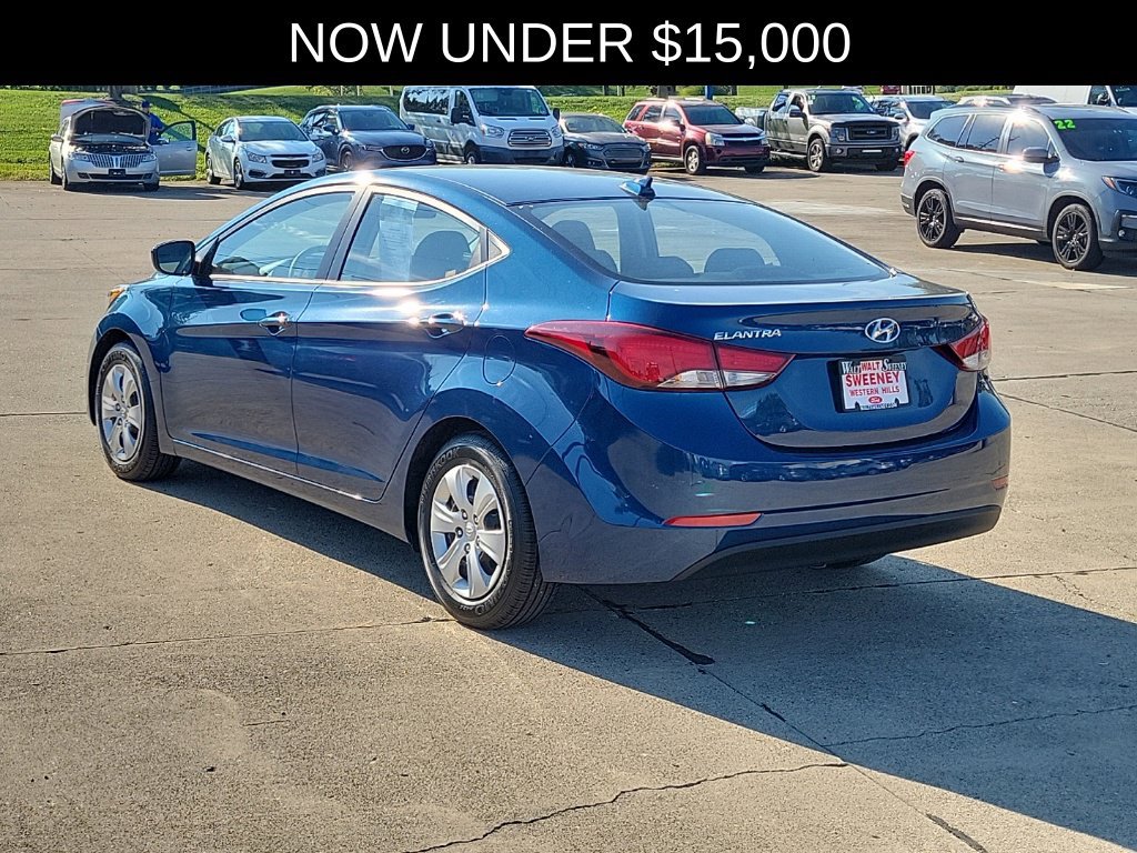Used 2016 Hyundai Elantra SE FWD image 3