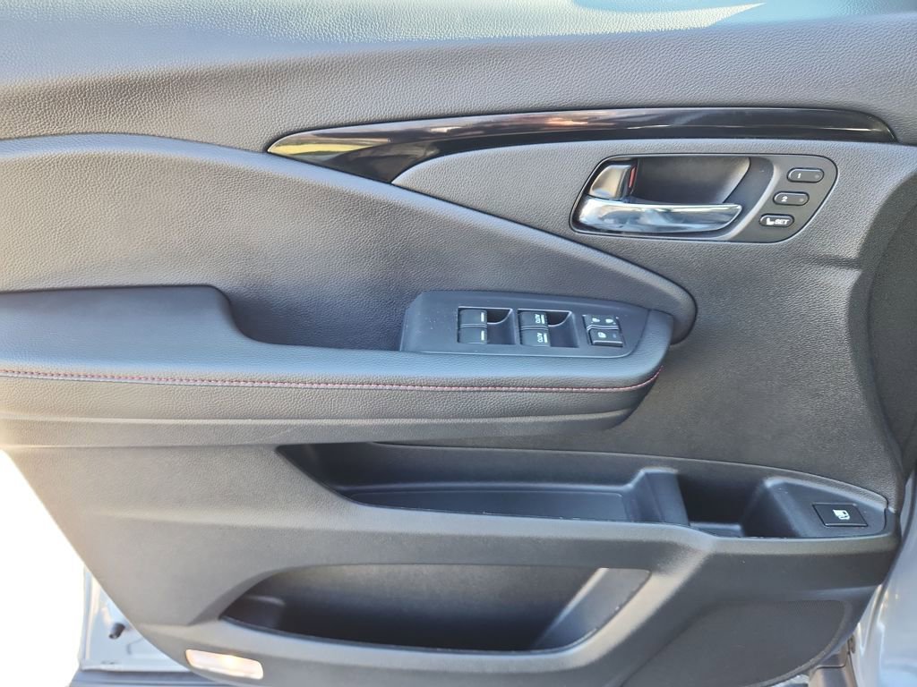 Used 2024 Honda Ridgeline Black Edition image 23