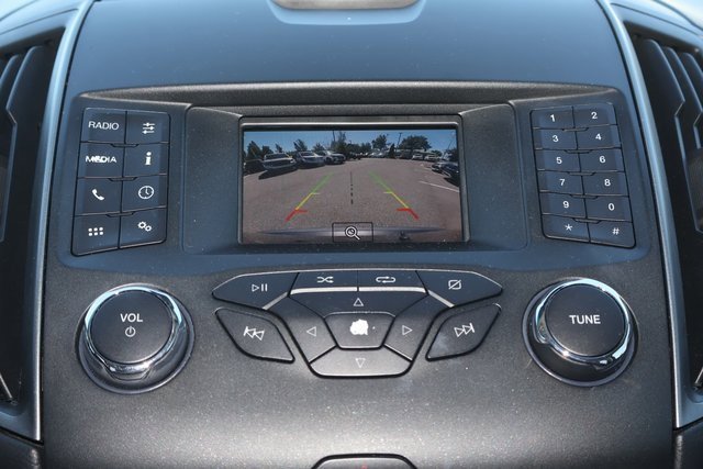 Used 2019 Ford Edge SE image 24