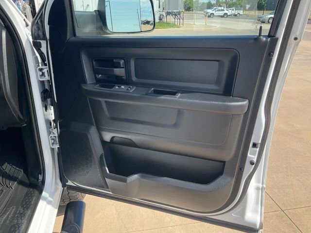Used 2020 RAM 2500 Tradesman w/ Chrome Appearance Group RWD image 38