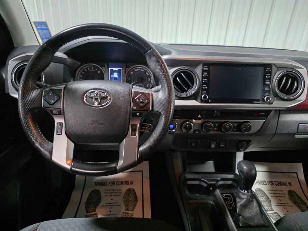 Used 2023 Toyota Tacoma SR5 AWD/4WD image 8