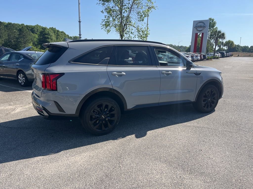 Used 2022 Kia Sorento SX image 5