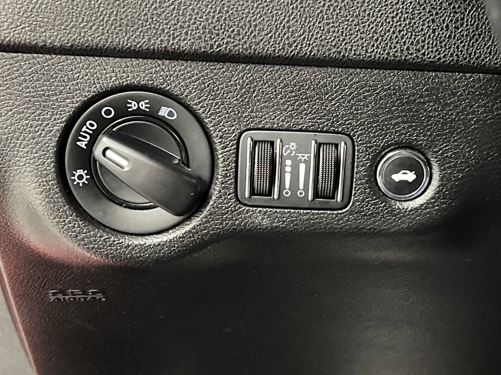 Used 2023 Dodge Charger SXT RWD image 33