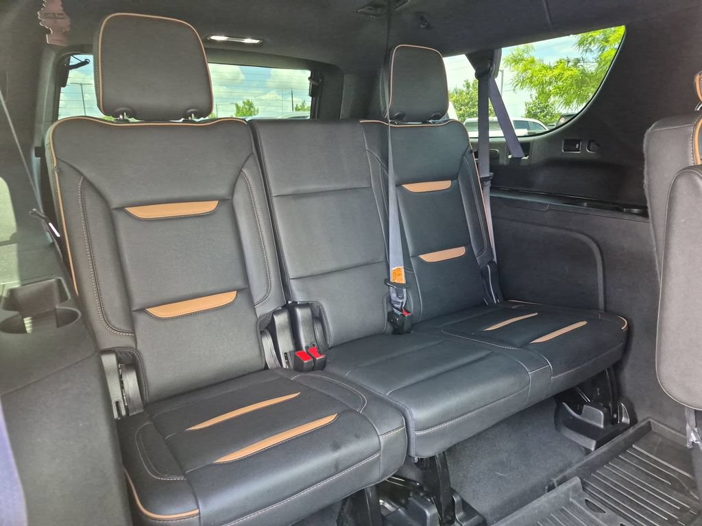 Used 2023 GMC Yukon XL AT4 w/ AT4 Premium Package AWD/4WD image 38