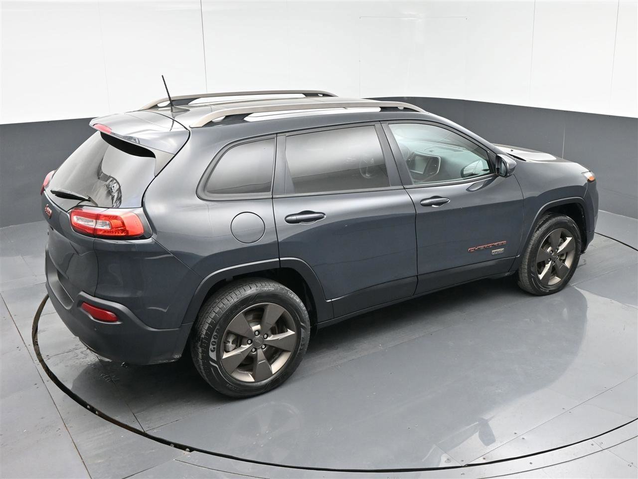 Used 2017 Jeep Cherokee 75th Anniversary image 26