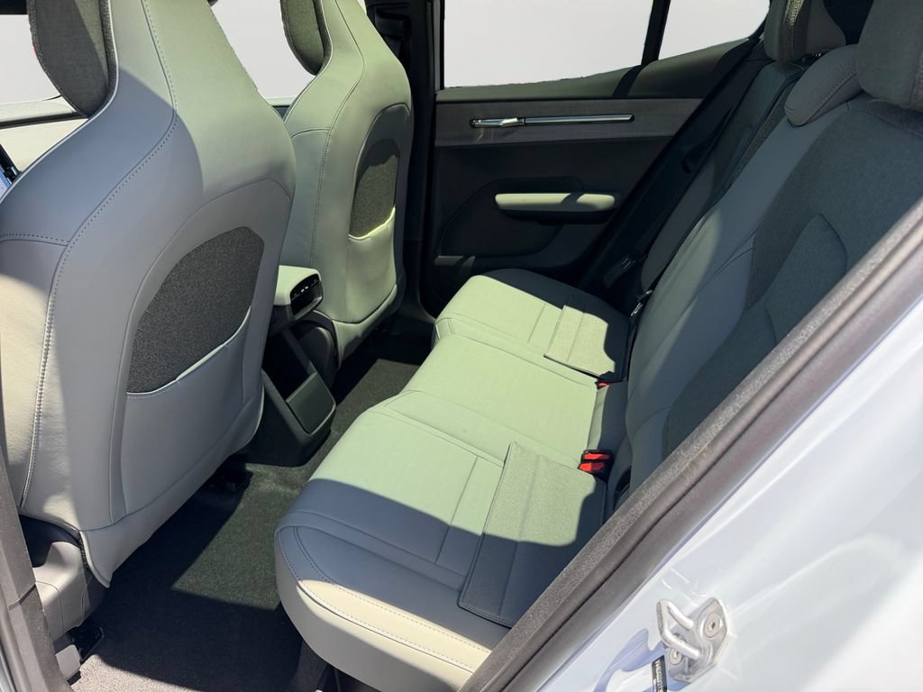 New 2026 Volvo EX30 Plus w/ Climate Package AWD/4WD image 10