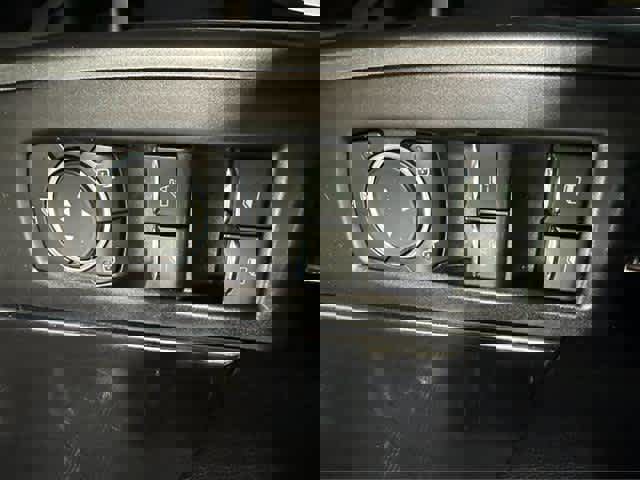 Used 2022 Ford F150 XLT w/ Equipment Group 302A High image 13