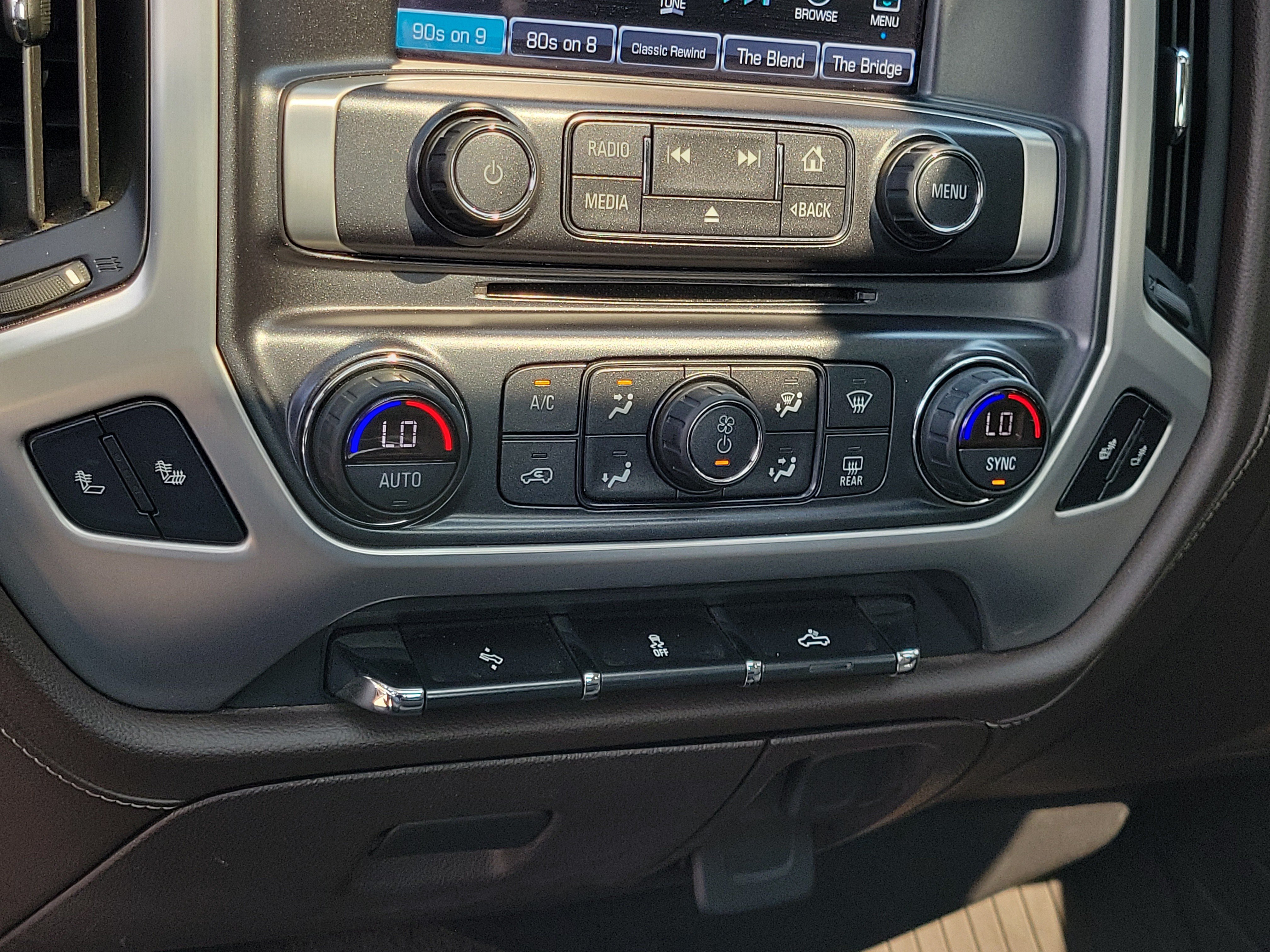 Used 2018 GMC Sierra 1500 SLT w/ SLT Premium Package AWD/4WD image 27