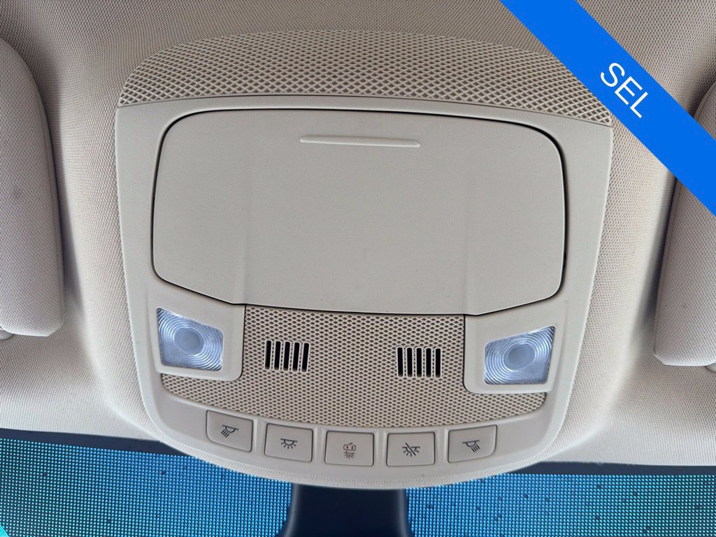 Used 2019 Ford Edge SEL w/ Equipment Group 201A AWD/4WD image 19