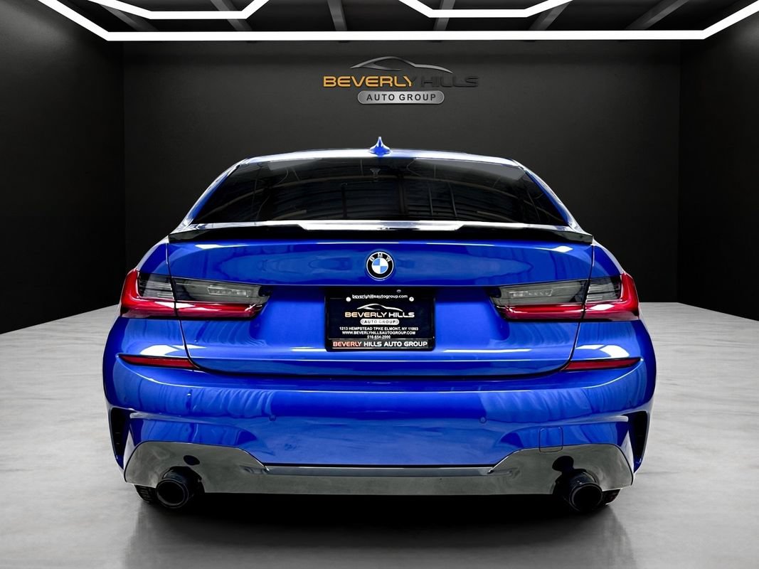 Used 2021 BMW 330i xDrive Sedan w/ M Sport Package AWD/4WD image 3