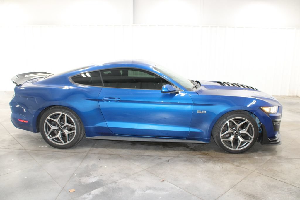 Used 2017 Ford Mustang GT RWD image 11