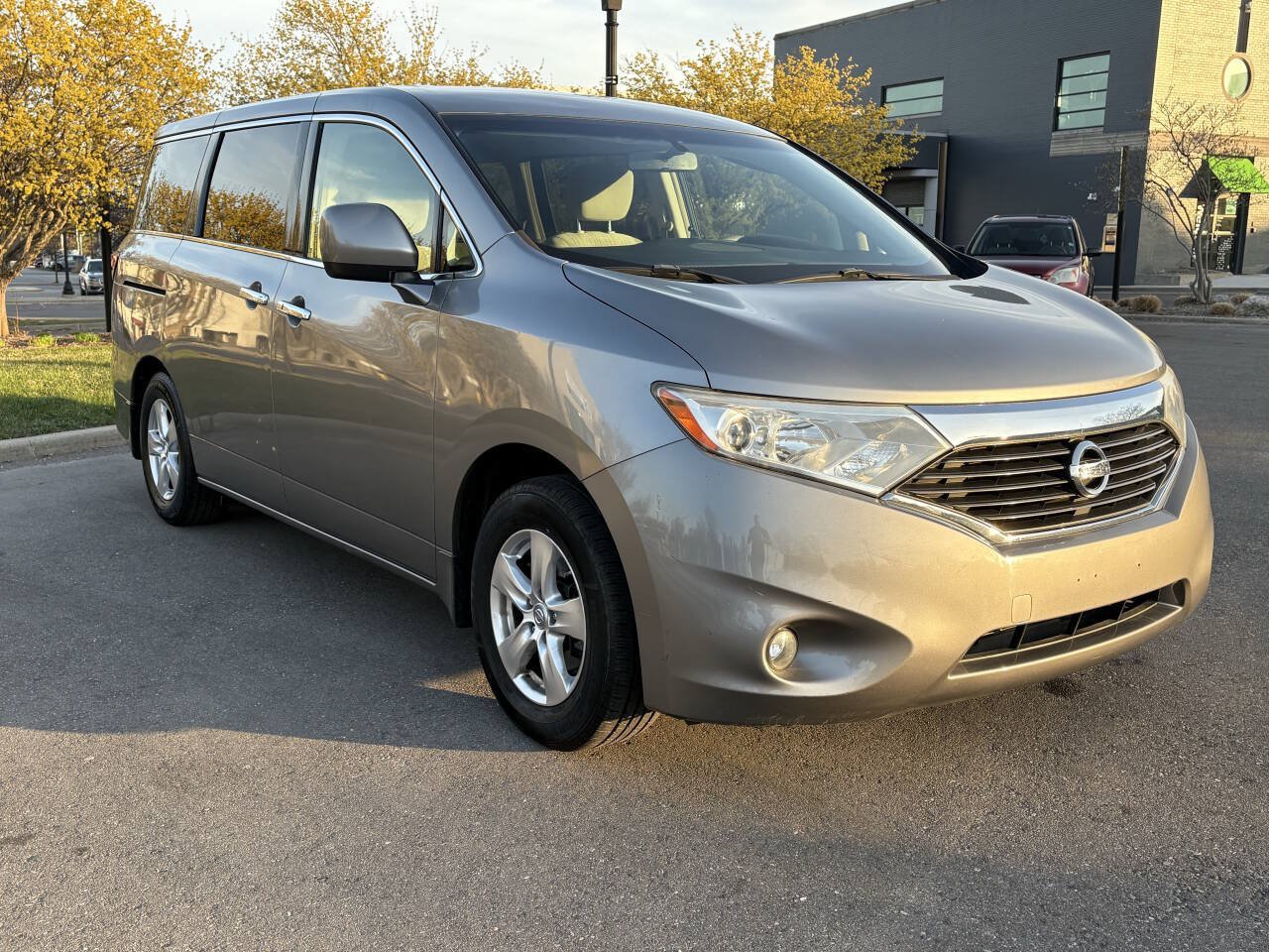Used 2011 Nissan Quest SV FWD image 5