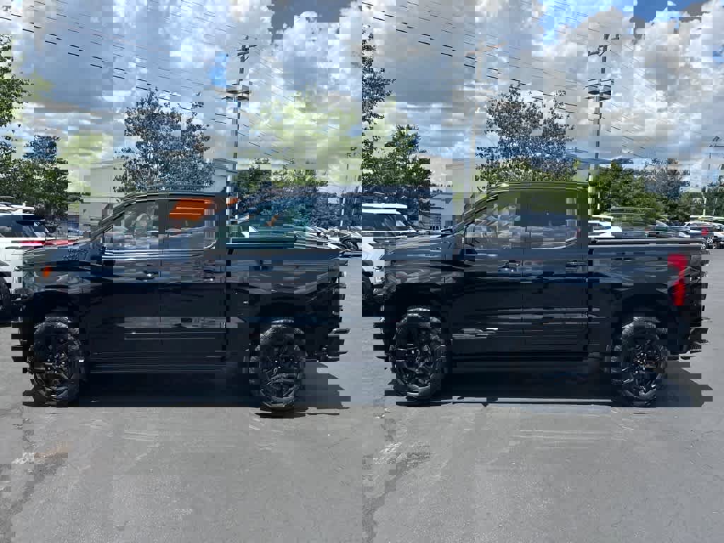 Used 2025 Chevrolet Silverado 1500 High Country w/ Midnight Edition image 6