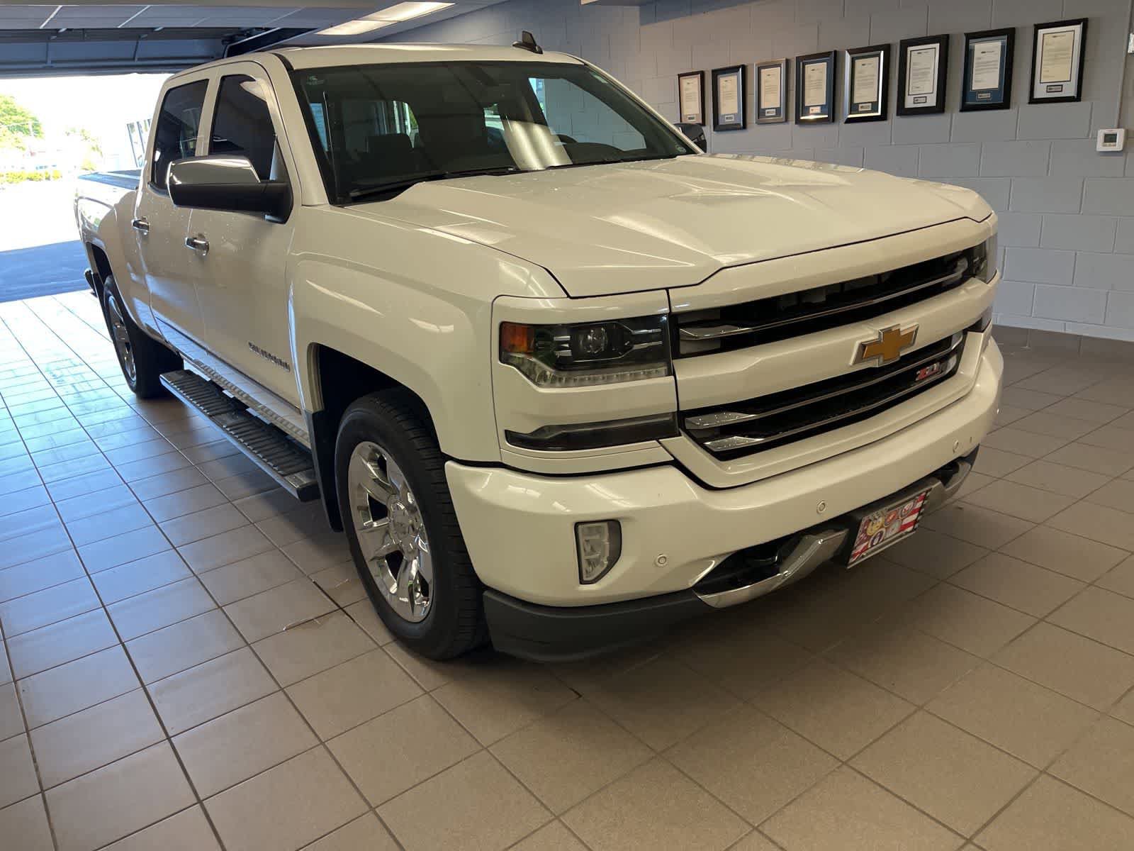 Used 2016 Chevrolet Silverado 1500 LTZ Z71 w/ LTZ Plus Package AWD/4WD image 22