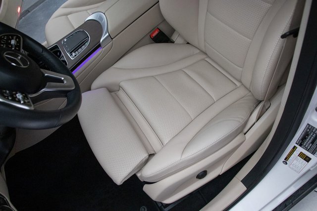 Used 2022 Mercedes-Benz GLC 300 4MATIC image 29