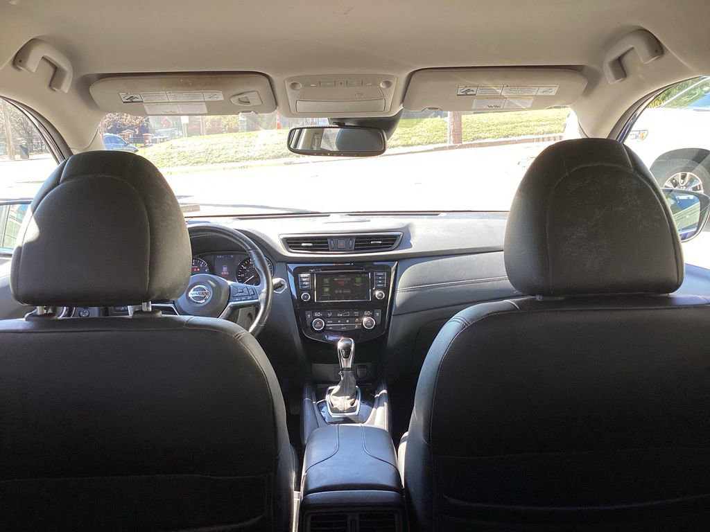 Used 2018 Nissan Rogue SL image 28