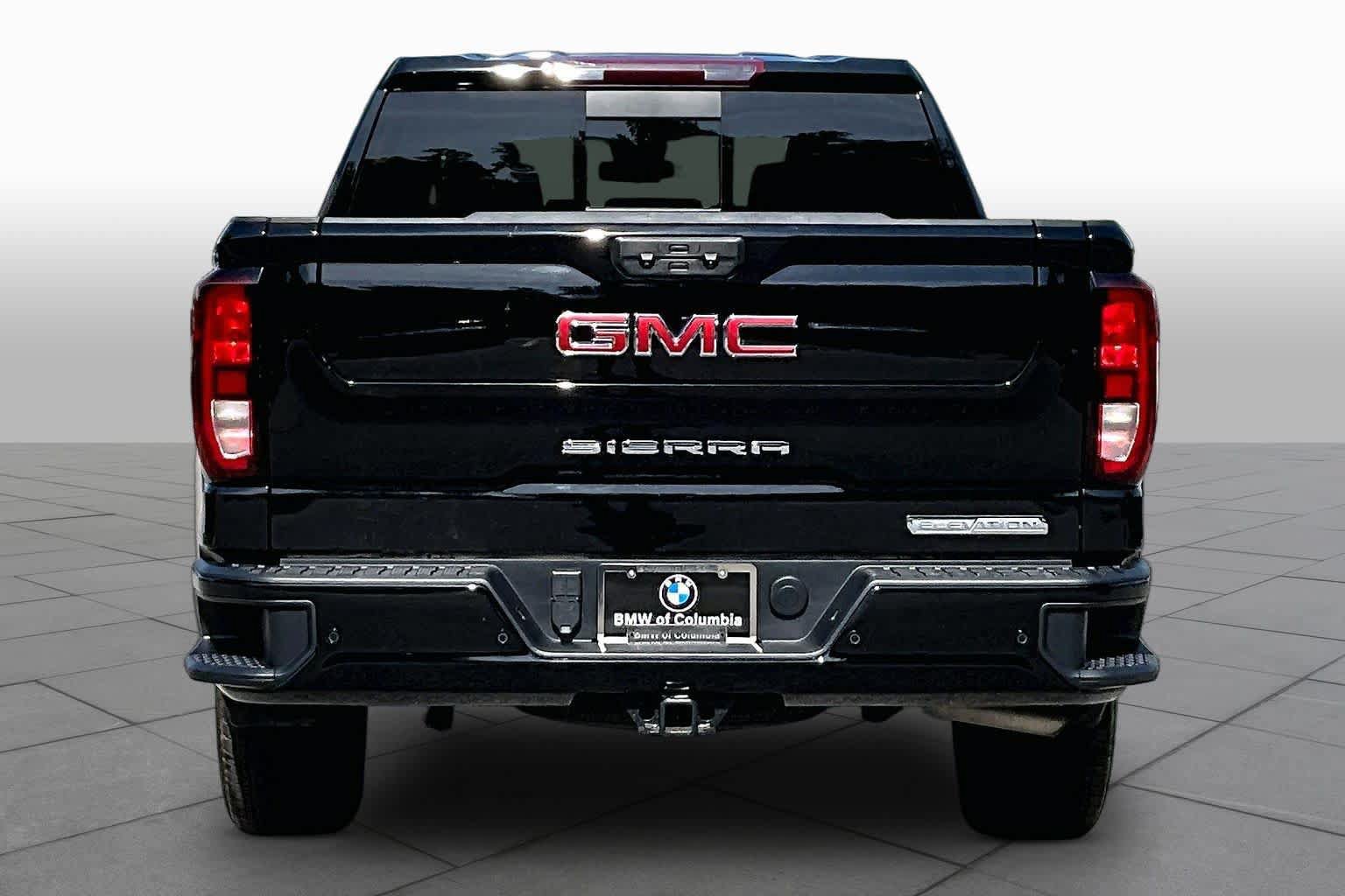 Used 2024 GMC Sierra 1500 Elevation w/ Preferred Package AWD/4WD image 4
