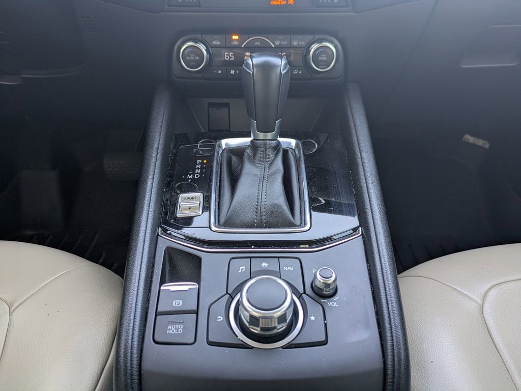 Used 2018 MAZDA CX-5 Touring w/ Preferred Equipment Package image 19