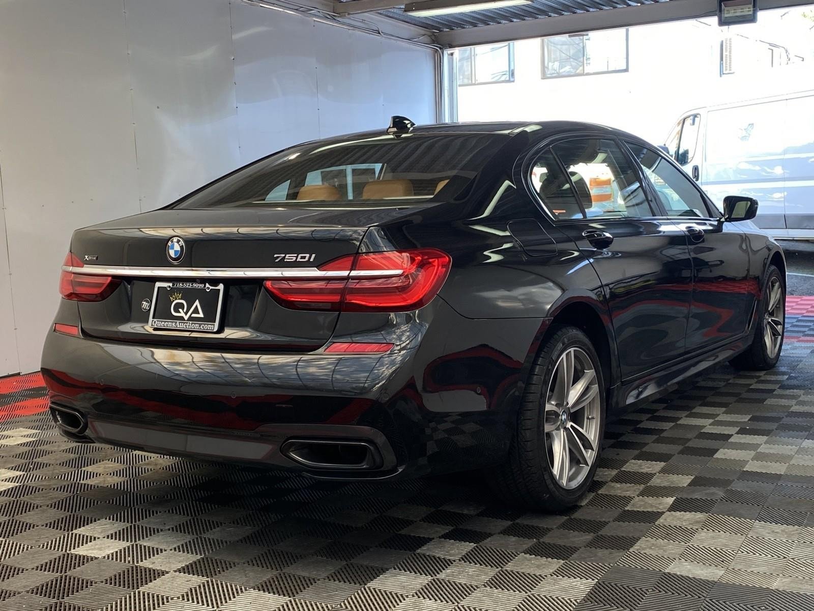 Used 2019 BMW 750i xDrive w/ Executive Package image 9